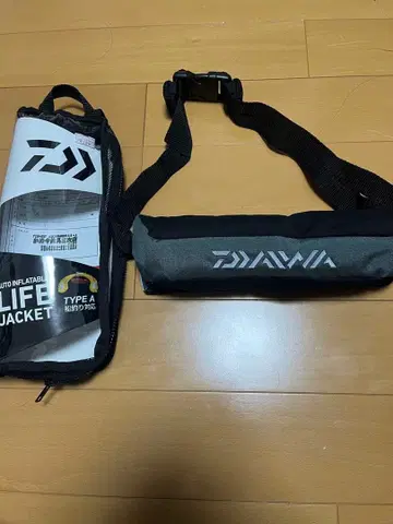 DF-2220 다이와 구명 조끼 벚꽃 마크