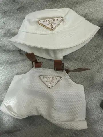 화이트 햇과 오버롤 세트