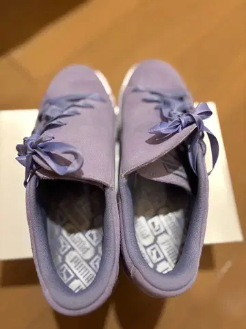 [ 새상품급 ] PUMA 푸마 연보라색 스웨이드 리본 스니커즈