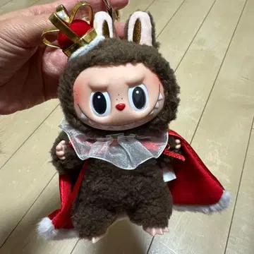 러브브 의류 옷 갈아입기 popmart