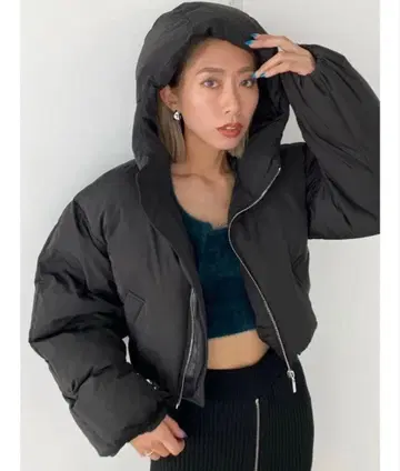 새상품급 EMODA 숏 볼륨 퍼프 다운