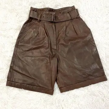 하이웨스트 가죽 숏팬츠 브라운 턱 벨트 포함 세련된