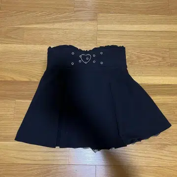 MARS 하트 버클 크로스 치마바지