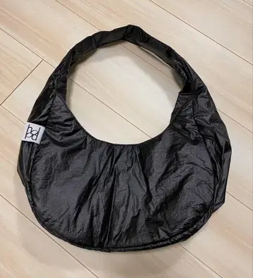 hood 블랙 숄더백 모리루나