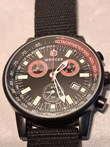 WENGER 70731XL 크로노그래프 작동 중