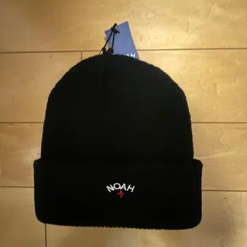 NOAH 블랙 니트 모자 접이식 디자인