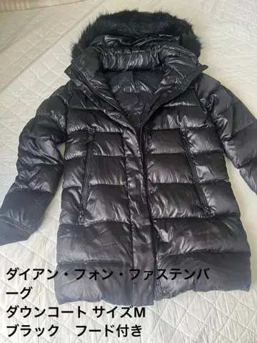 다이앤 폰 퍼스텐버그 다운 코트 사이즈 M 블랙 후드 부착
