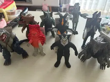 울트라 대괴수 소프트 비닐 피규어 묶음 판매