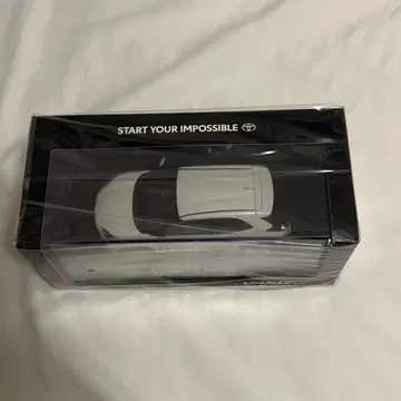 YARIS CROSS 화이트 1/30 미니카 다이캐스트