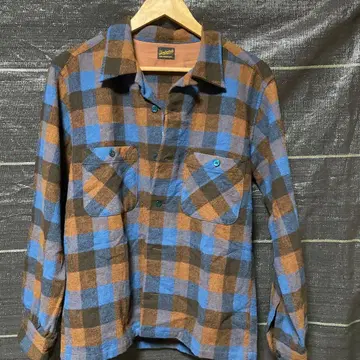 텐더로인 체크 무늬 플란넬 셔츠