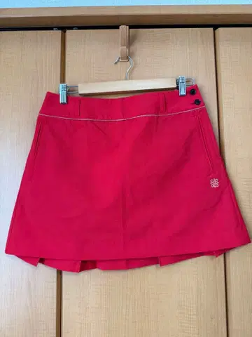 St Andrews 빨간색 플리츠 스커트