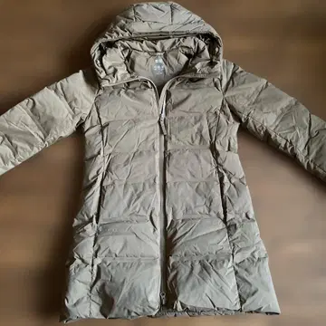 UNIQLO 심리스 다운 코트 S 베이지 경량 방한