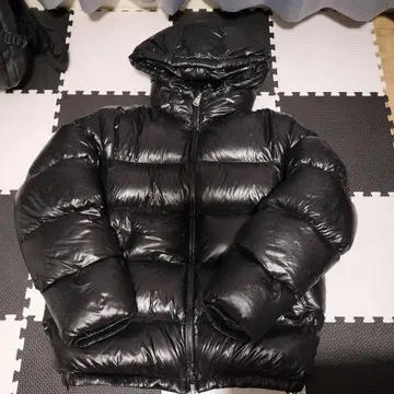 ZNI 후드 부착 블랙 다운 자켓