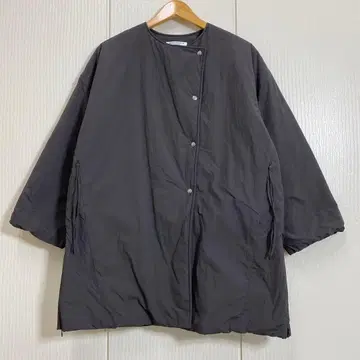 BEAUTY&YOUTH 나일론 패디드 자켓 노카라 코트