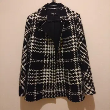 폴카 자켓/하프 코트 36 사이즈