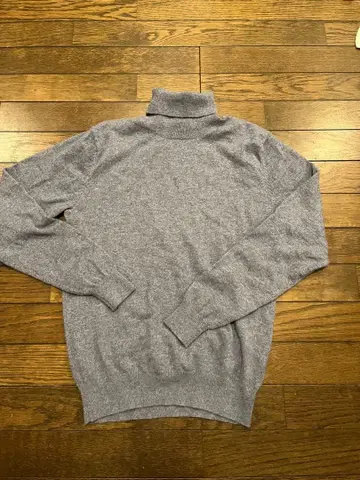 다카시마야 캐시미어 스웨터 터틀넥 사이즈 s
