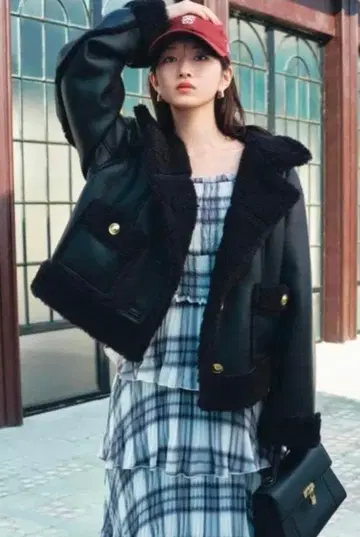 snidel [ WEB 한정판/보아 컬렉션 ] 골드 버튼 바리에 자켓