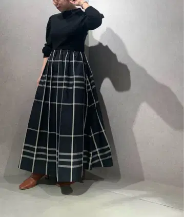 엘렌딕 ELENDEEK 도킹 원피스 체크 무늬 블랙