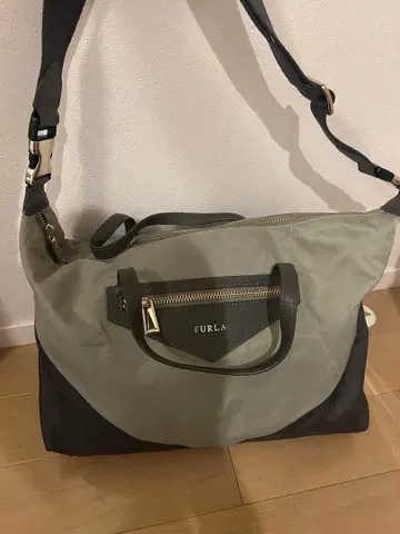 미사용 새상품 FURLA 나일론제 토트백 보스턴 백