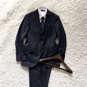 [ 새상품급 ] LARDINI 네이비 스트라이프 울 수트 사이즈 44