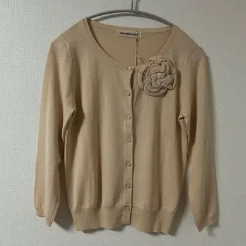 스트로베리 필드 코사지 부착 가디건 모티브 베이지