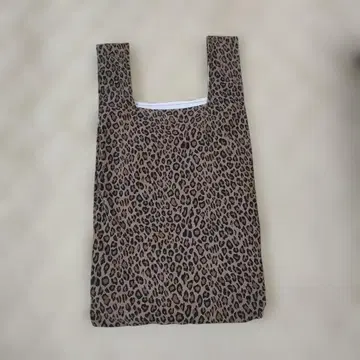레오파드 무늬 토트백