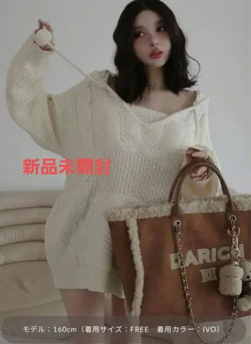 다리치 케이블 DD 로고 V넥 니트 후디