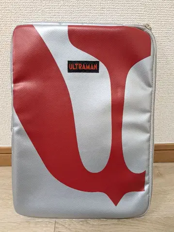 울트라맨 바디 디자인 / 플랫백 / 클러치백