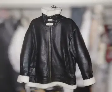 LOWRYS FARM 블랙 가죽 자켓