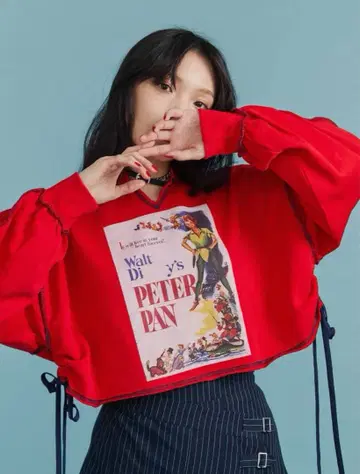 새상품 Jouetie [피터팬] 사이드 리본 크롭 풀오버 레드