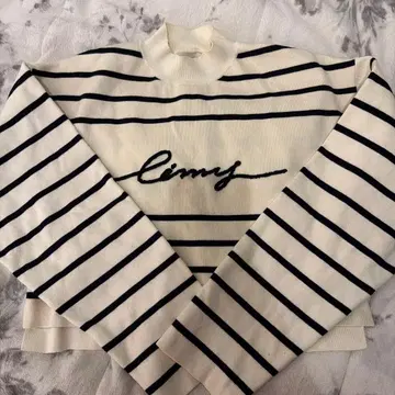 eimy 스트라이프 니트 스웨터