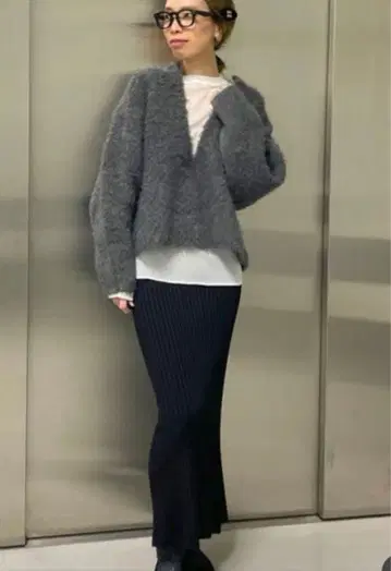 [택 포함 미사용 새상품] 윔 가젯 니트 v 풀오버