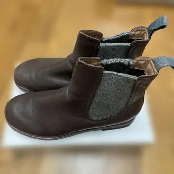 사이드 고어 부츠 다크 브라운 가죽 울