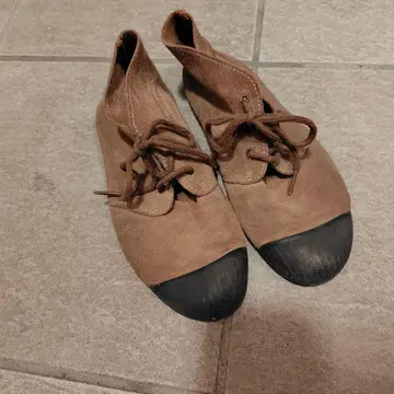 스웨이드 레이스업 앵클부츠