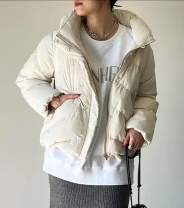 un dix cors 스트레치 캐시미어 넥 퓨어 다운 다운 화이트