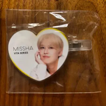 시로이와 루키 JO1 MISSHA 헤어 클립