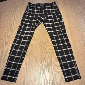 UNTITLED 체크 무늬 캐주얼 팬츠 사이즈 0