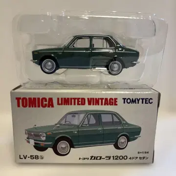 토미카 리미티드 빈티지 도요타 카롤라 1200