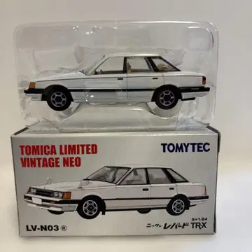 토미카 리미티드 빈티지 네오 닛산 레퍼드 TRX