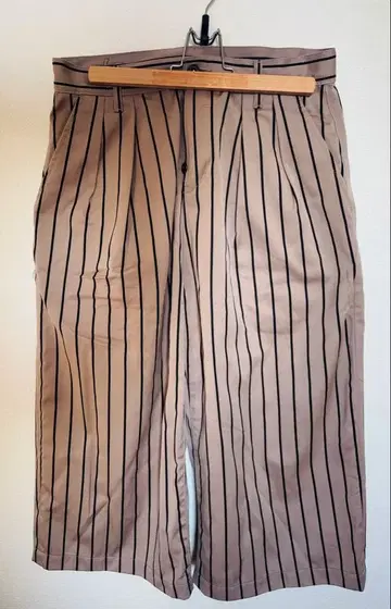 [ 새상품급 ] SHAREEF 베이지 스트라이프 와이드 팬츠