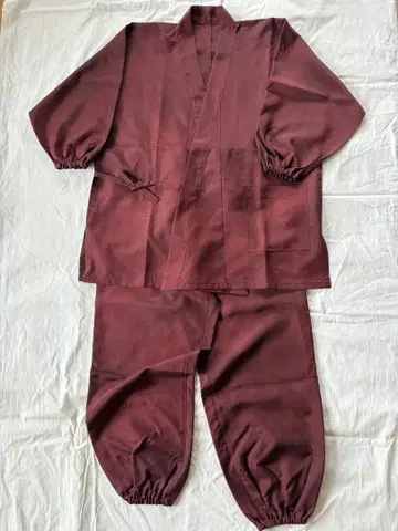 여성용 작무복 M 사이즈