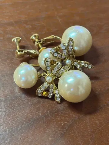 카네코 이사오 펄 리본 귀찌