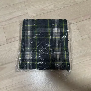 dunhill 캐시미어 체크 머플러 미사용