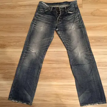 Levis 다크 블루 스트레이트 데님