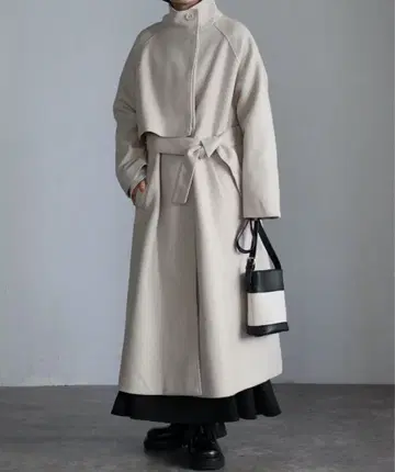 라이트 그레이 롱 코트 하이넥