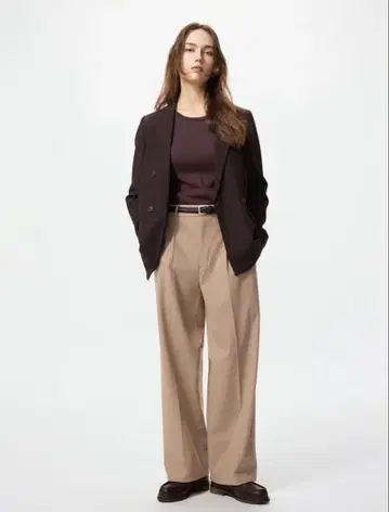 유니클로 턱 와이드 팬츠 32 베이지
