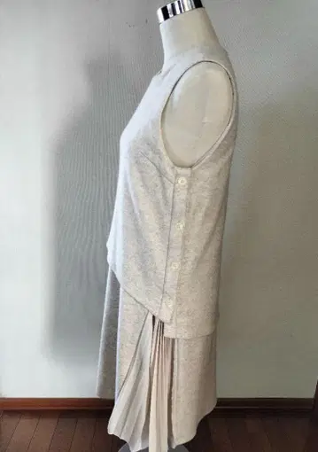 아유미 인터내셔널 슬리브리스 튜닉 점퍼 스커트