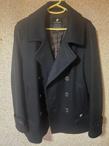 LOVELESS 블랙 피 코트