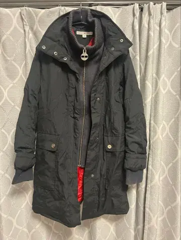 TOMMY HILFIGER 블랙 다운 자켓 사이즈 2