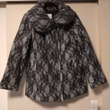 [ 미사용 ] Rin 그레이 계열 레이스 무늬 패딩 자켓